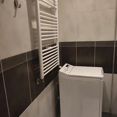 Senza *